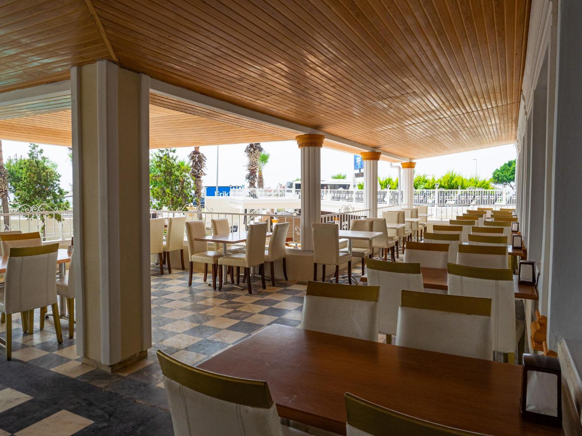Sun Fire Beach Hotel 阿拉尼亚 外观 照片