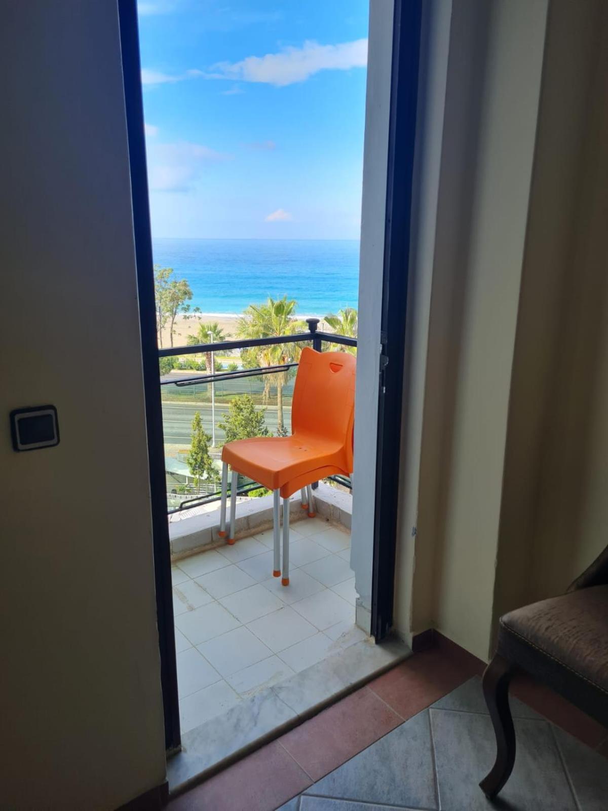 Sun Fire Beach Hotel 阿拉尼亚 外观 照片